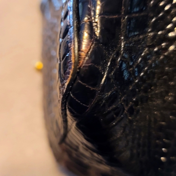 Handbag - Picture 2 of 6